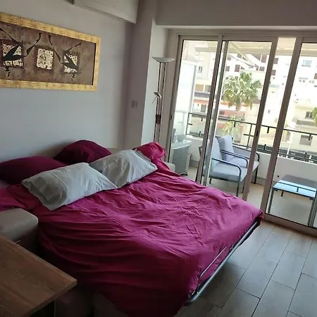 Neuf Climatise Au Coeur De Juan-les-pins Apartamento Antibes