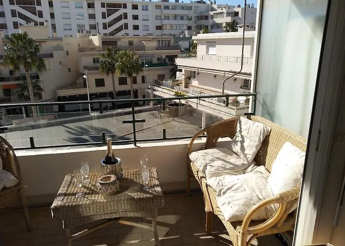 Neuf Climatise Au Coeur De Juan-les-pins Antibes