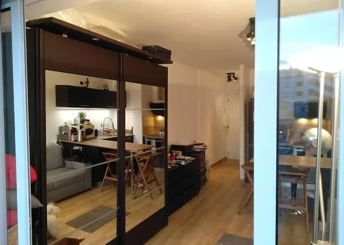 Neuf Climatise Au Coeur De Juan-les-pins Apartamento